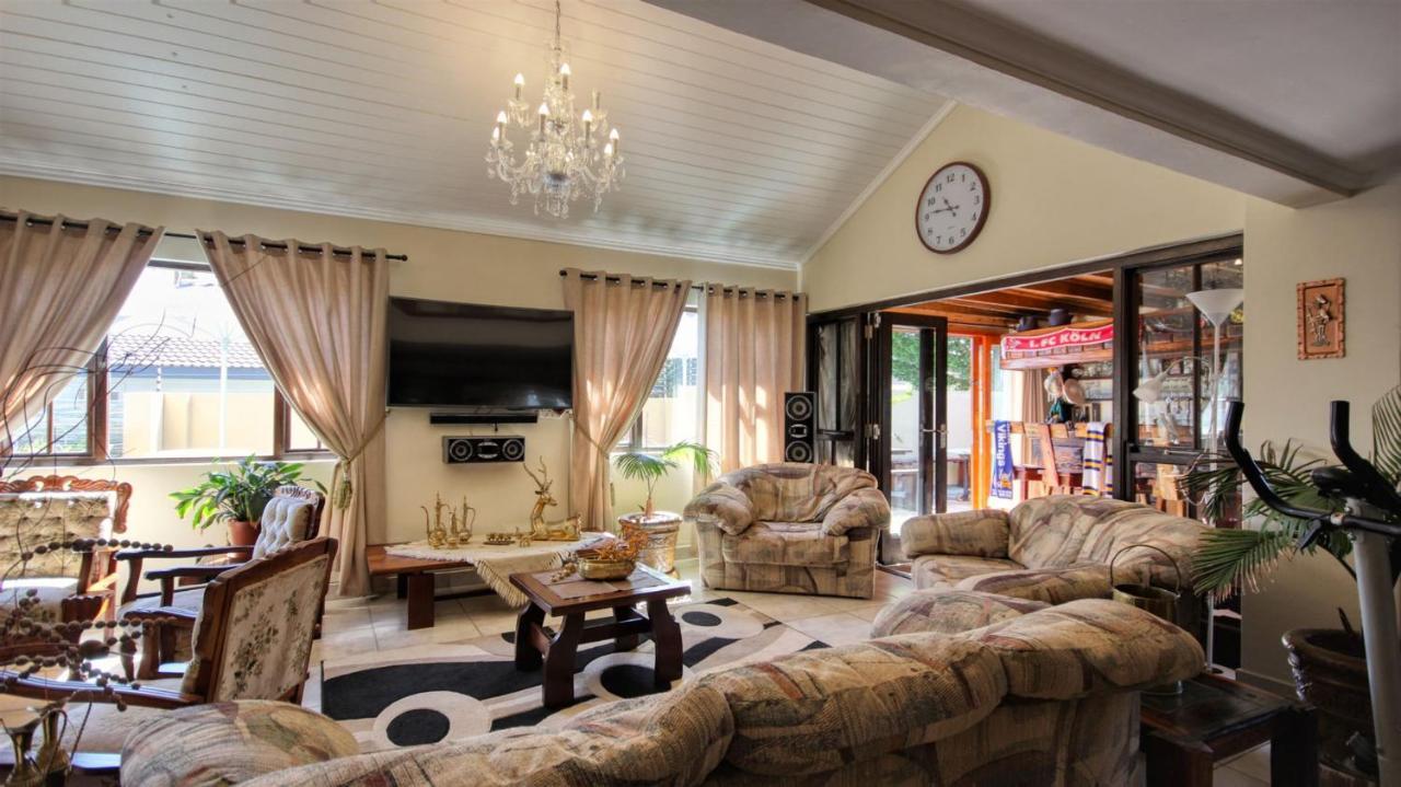 פלטנברג ביי Anchorage Guest House מראה חיצוני תמונה